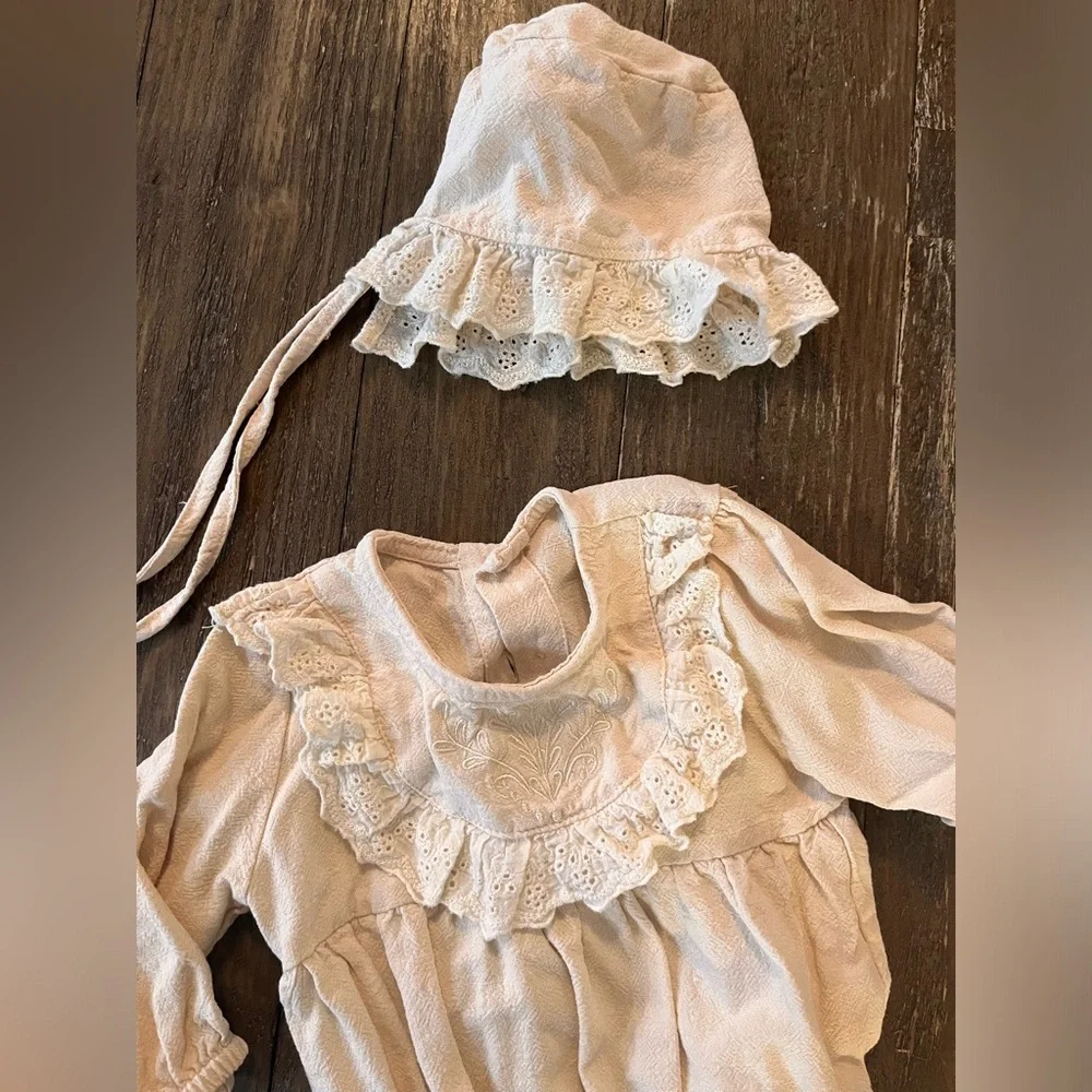 Beautiful bubble romper and hat set